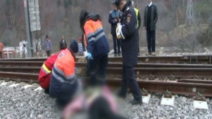 Un tată şi fiul de 5 ani au sărit din tren la Dorobanţu! - vezi de ce
